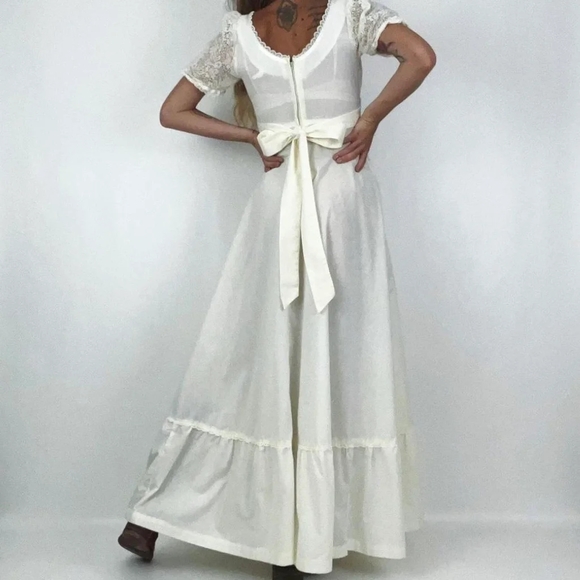 Vintage Gunne Sax Style Prairie Dresses - Picture 3 of 4